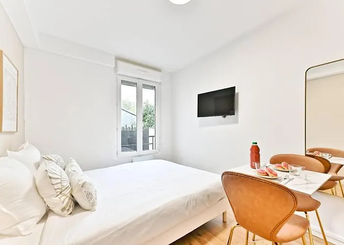 Apartment Paisible Et Calme Proche Paris *